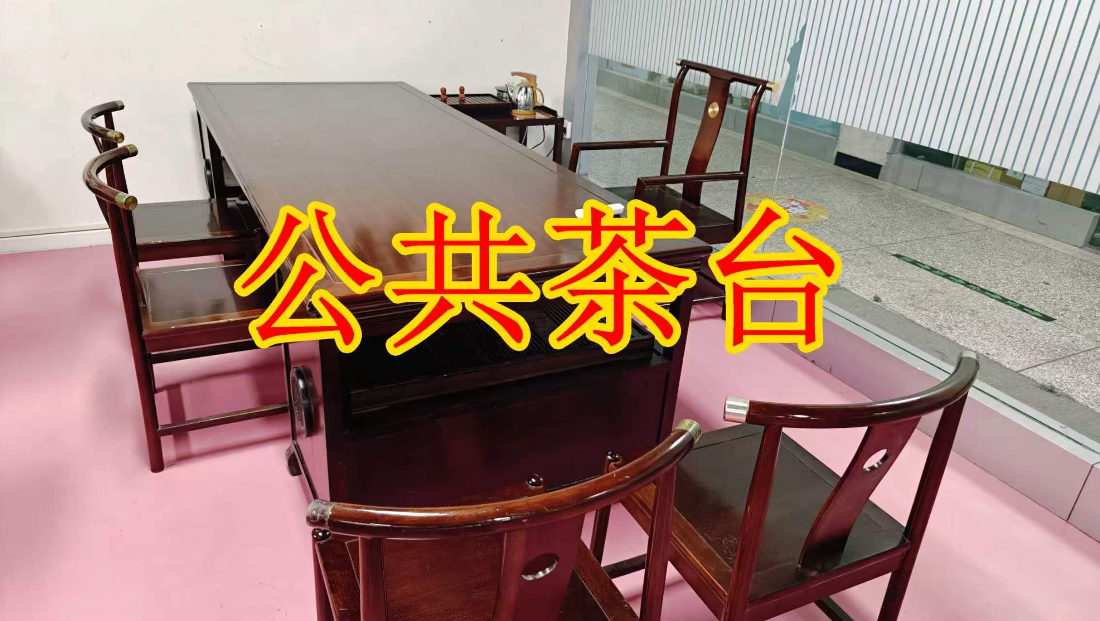 沐春路面积灵活：小面积办公室至大面积办公、经营空间均可选择； 部分房源可注册公司，满足企业办公需求； 商铺临街，具备上下水、用电等经营条件； 适合副食品、茶叶、酒水、百货、电商、培训、办公等多种行业。